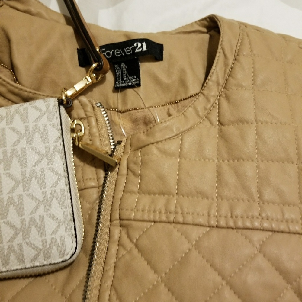 Forever 21 quilted camel colored bomber 🎊🎉🎀 - Picture 3 of 8